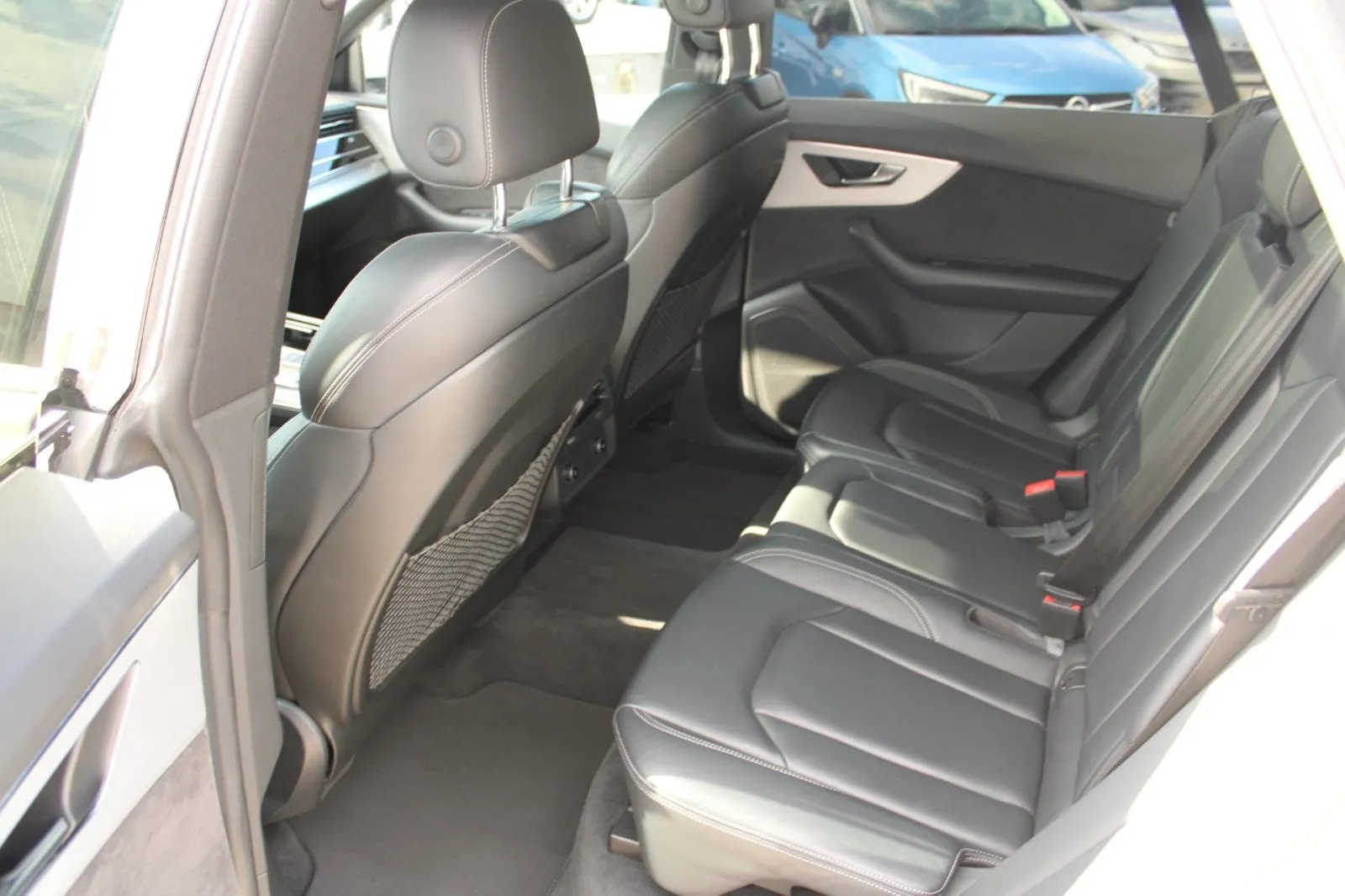 audi q8 50 tdi quattro s-line automatik *panorama, virtual, kamera* - slika 11