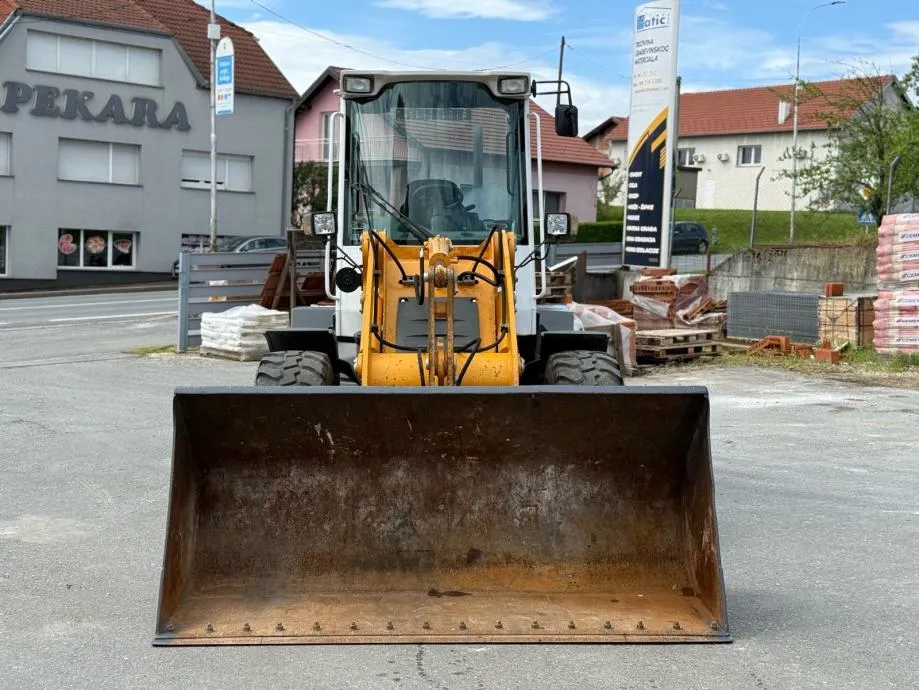 liebherr 509 stereo - slika 8