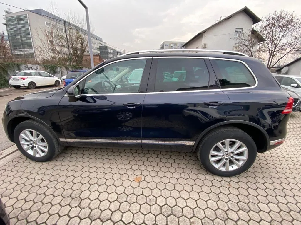 vw touareg v6 tdi bmt 4 motion automatik, 1. vlasnik, 4 x garancija! - slika 9