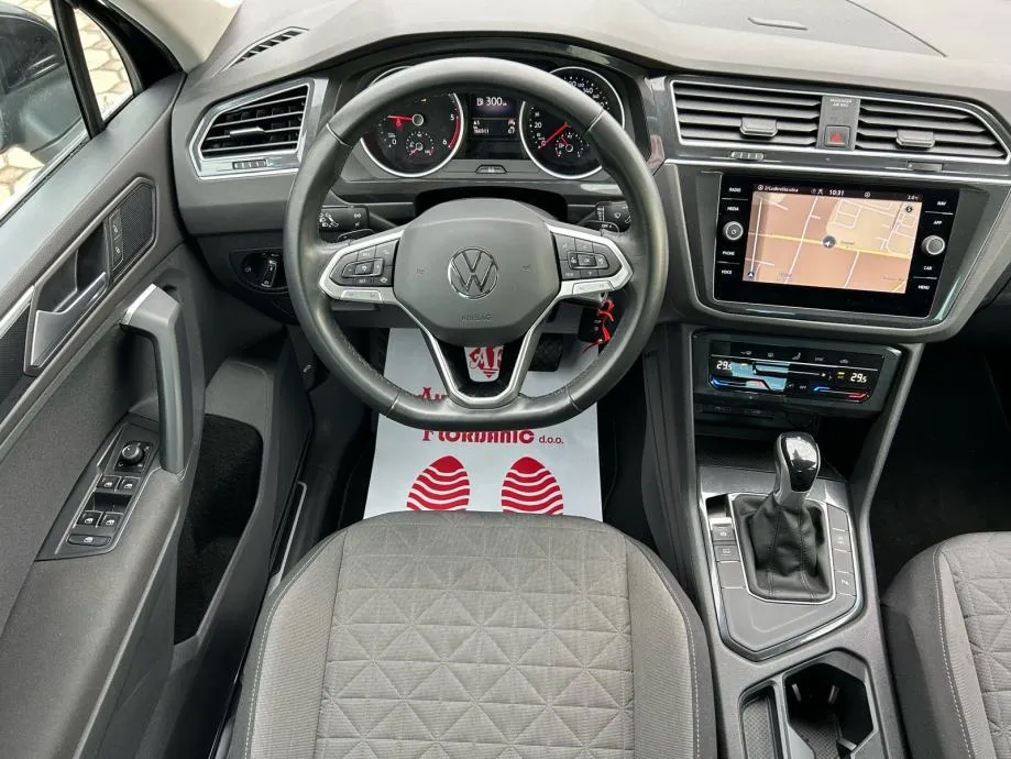 vw tiguan 2,0 tdi dsg 2023.,navi, temp, park senzori, alu, led... - slika 8