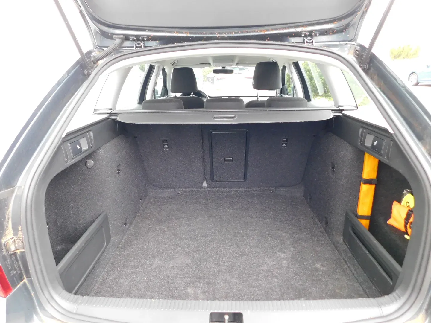 11451 škoda octavia combi ambition 1.6 tdi - slika 14