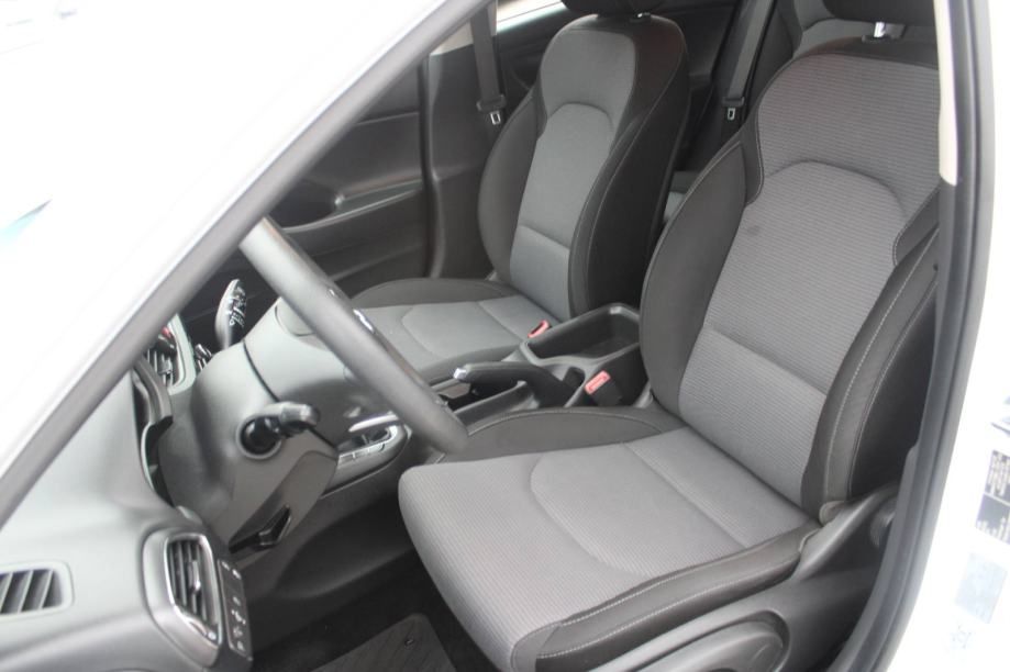 hyundai i30 1.6 crdi - slika 9