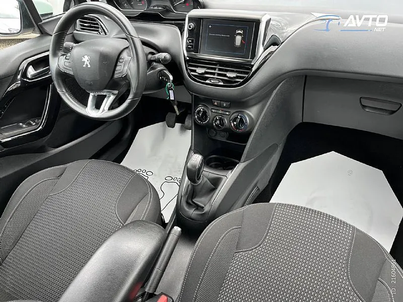peugeot 208 1.2 puretech active - 1 vlasnik - 59000 km - navi - pdc - slika 9