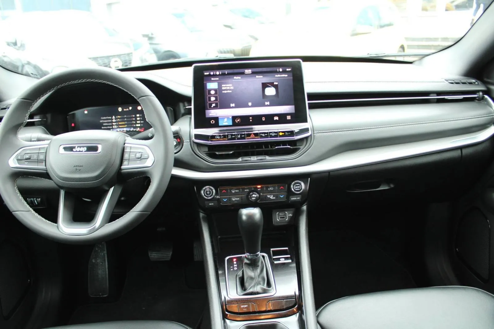 jeep compass 1.3 t4 s automatik *led,navigacija,kamera* - slika 17