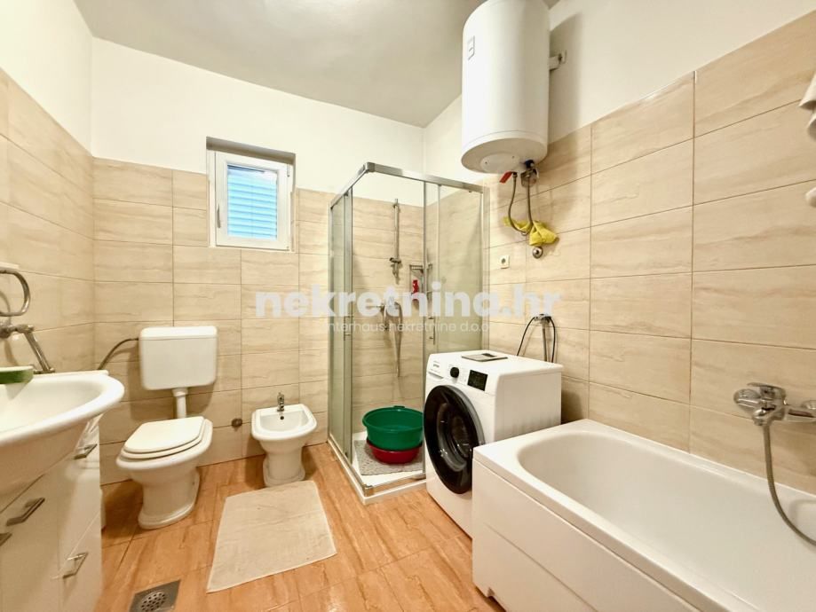 prodaja - samostojeća kuća - 300m2 - biograd na moru - slika 14