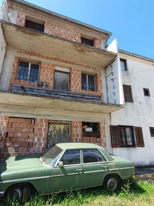 prodaja kuće u nizu, nova vas ( 2km ) 201 m2 - slika 8