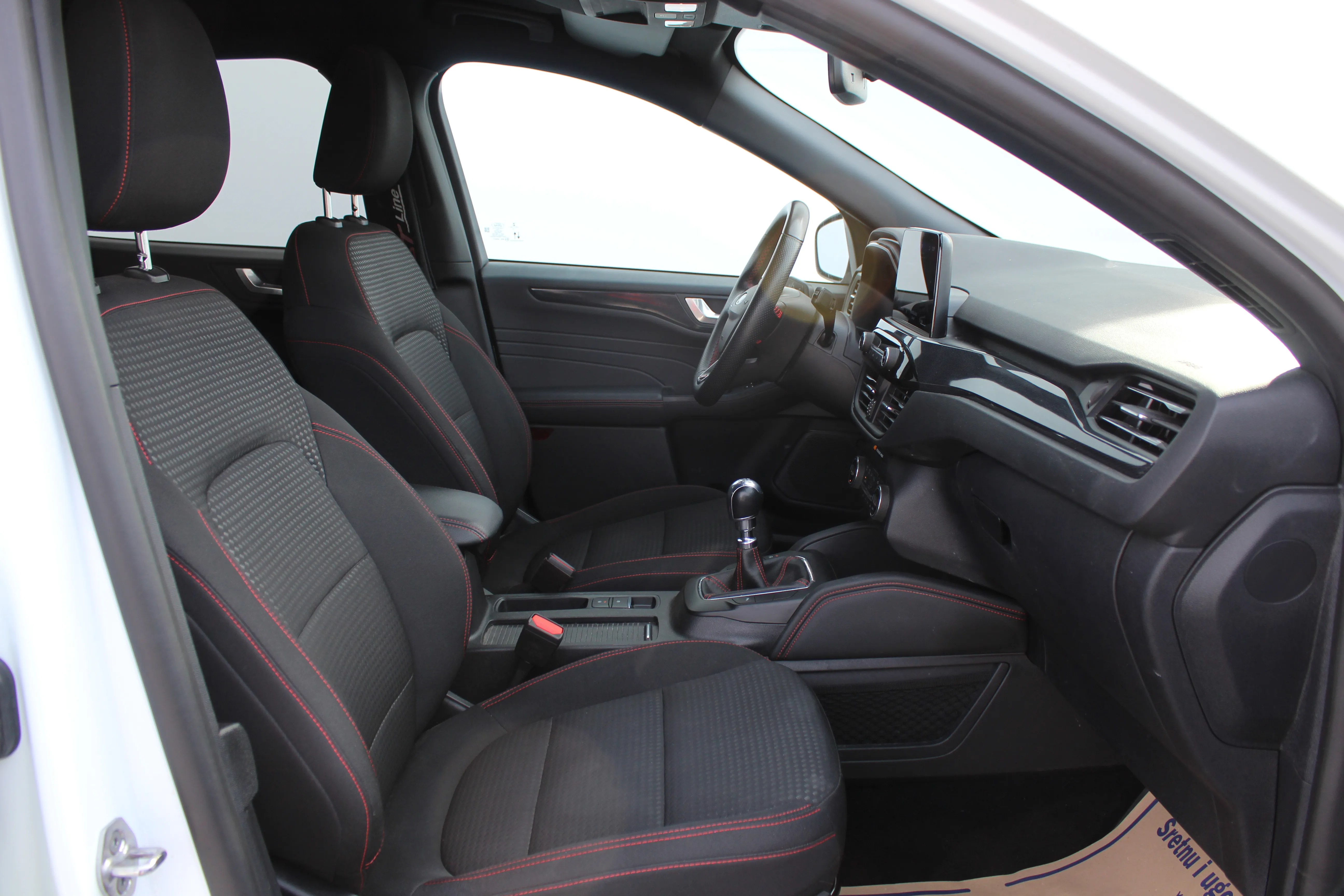 ford kuga st-line - slika 12