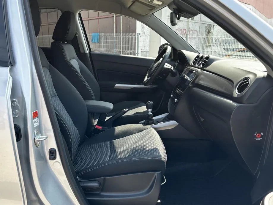 suzuki vitara 1.4 hybrid gl+ 2wd - facelift model !!! - slika 11