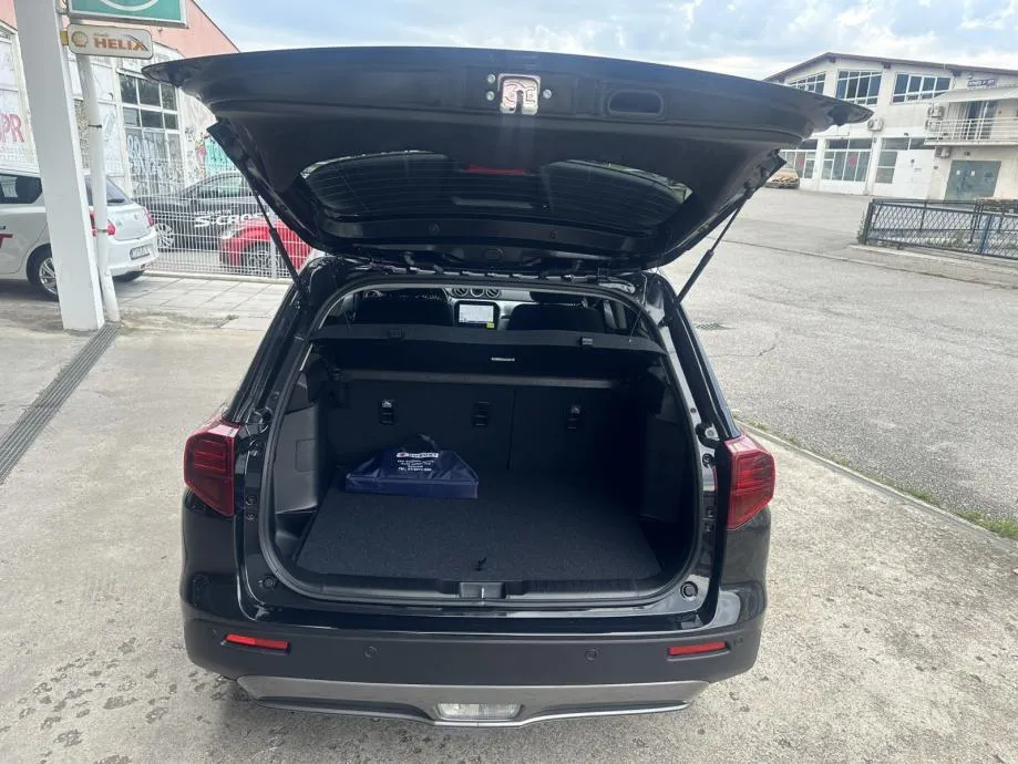 suzuki vitara 1,4 hybrid gl+ premium 2wd - facelift model!!! - slika 16