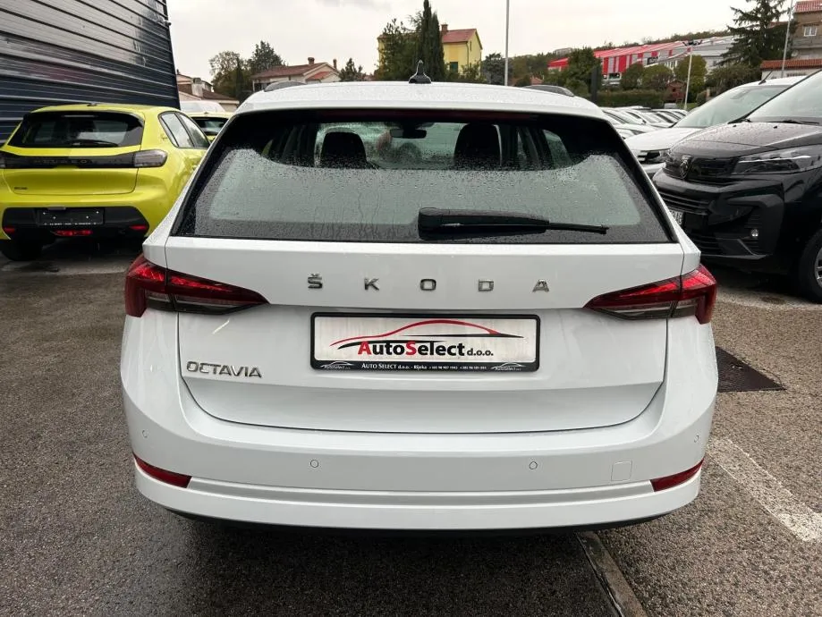 škoda octavia combi 2,0 tdi dsg - 2022 - navi - perfekt - reg 1 god ! - slika 7