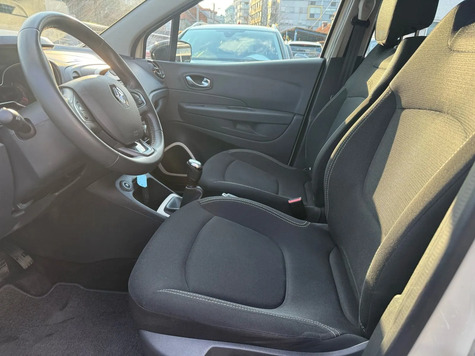renault captur 0.9 tce, navi, klima, 4x garancija!!! - slika 18