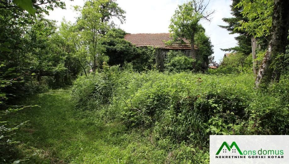 u selu, a sa strane (prodaja) - slika 6