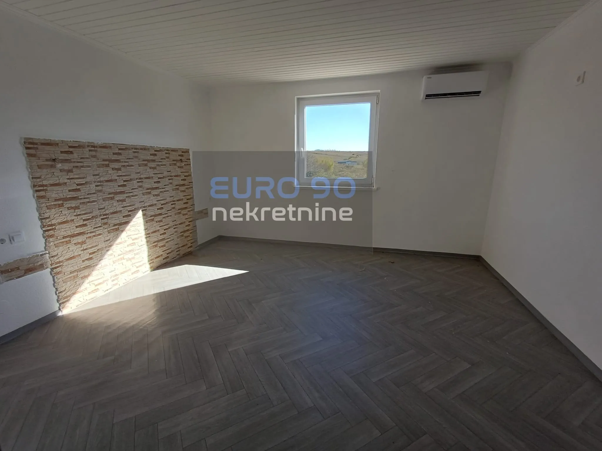 rtina- velika kuća s 12 apartmana, 1.red do mora i prekrasne plaže !! - slika 6