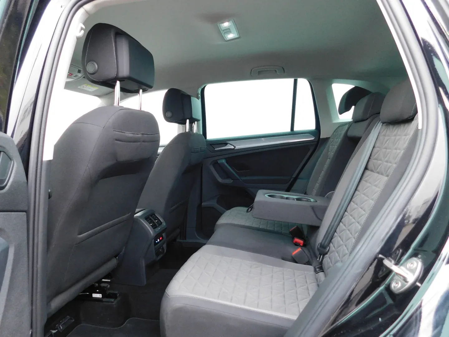 11636 volkswagen tiguan 2.0 tdi dsg life - slika 11