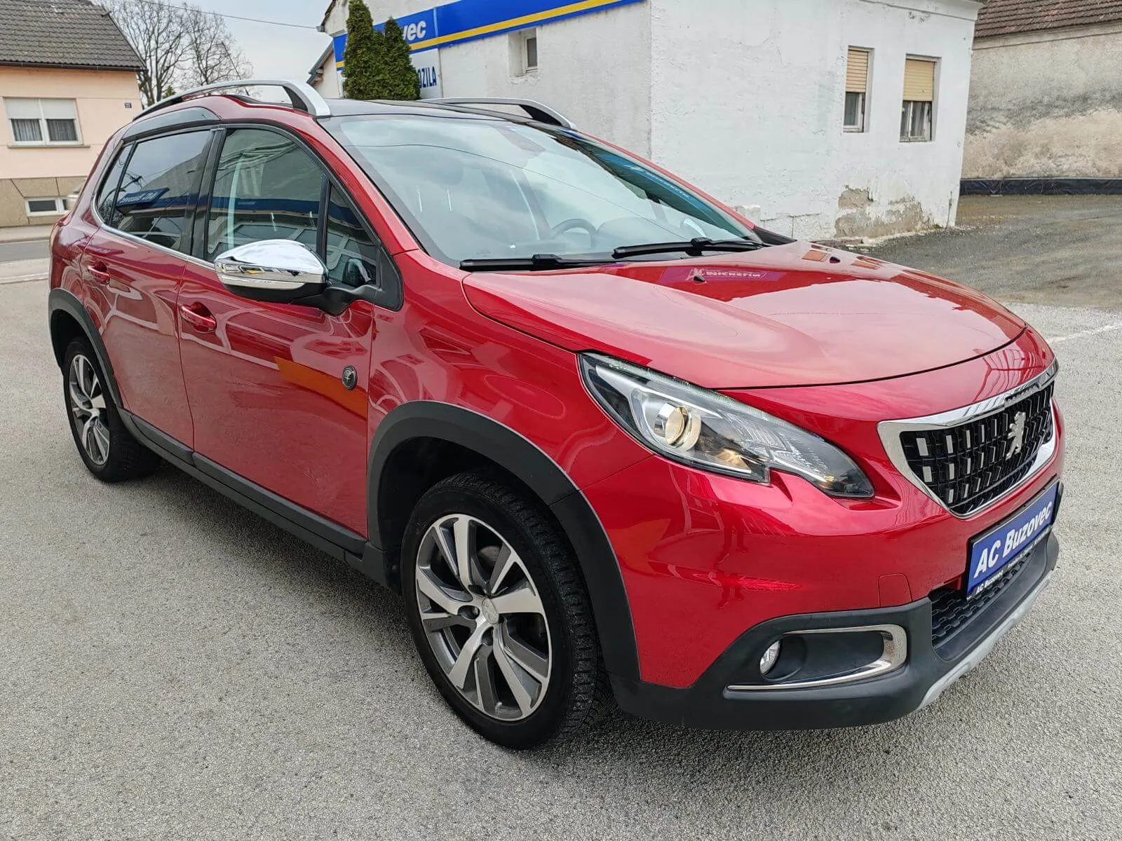 peugeot 2008 1,2 puretech - slika 8