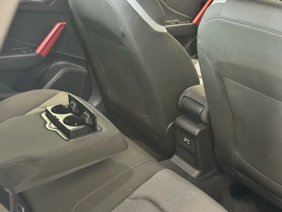 audi q2 30 tdi sport s automatik - slika 17