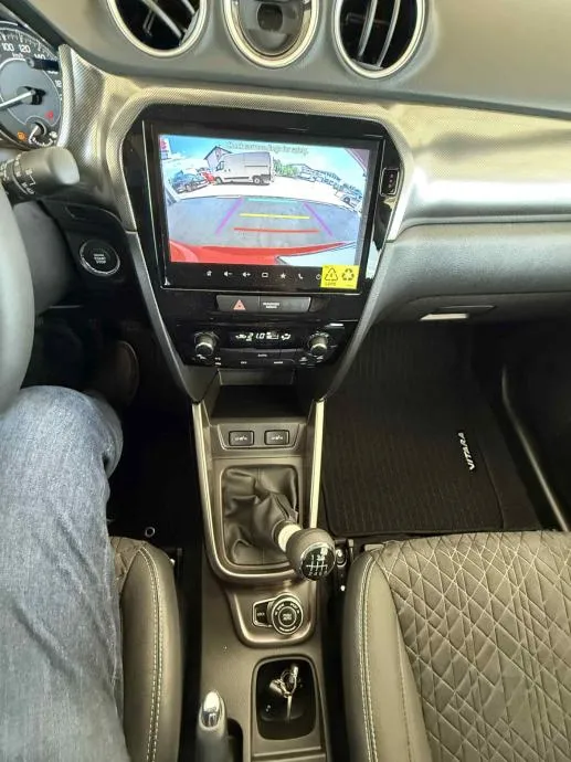 suzuki vitara 1,4 hybrid glx elegance - slika 11