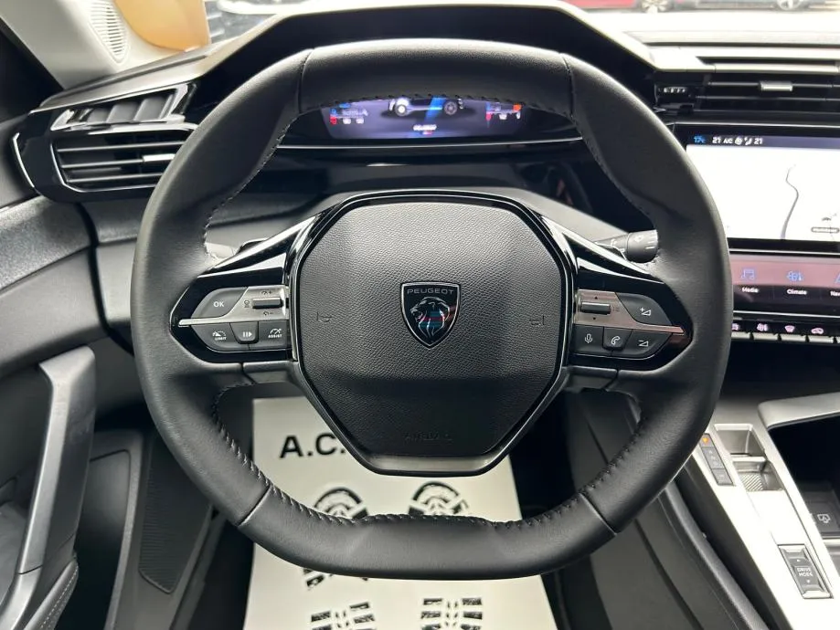 peugeot 408 hybrid 145 e-dcs6 - 2025. - 14.000 km - reg. 1 god! - slika 16