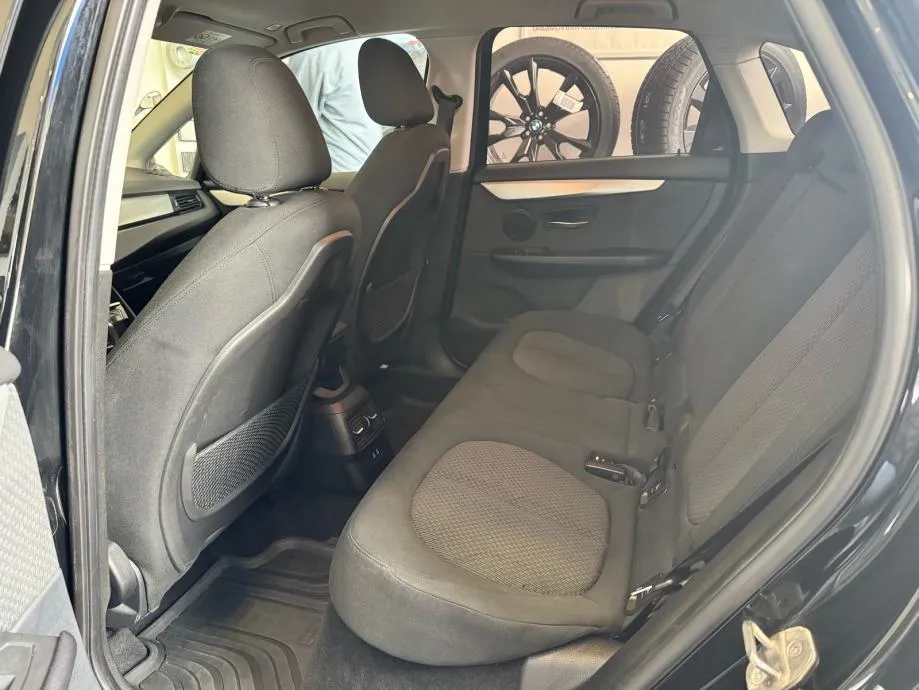bmw serija 2 active tourer 225xe - slika 14