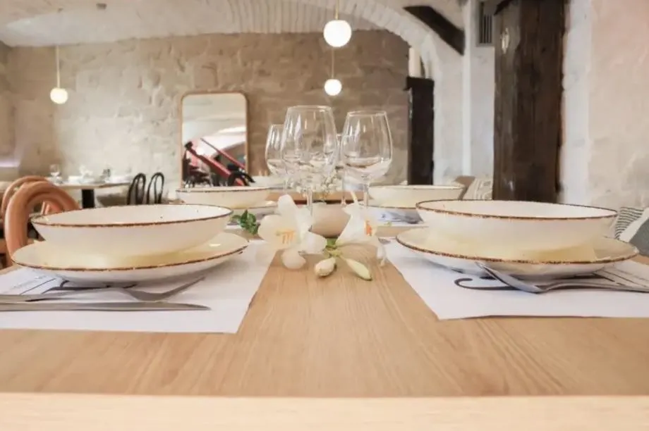 restoran: osijek, centar, 150 m2, kompletno uređen i opremljen za rad - slika 7