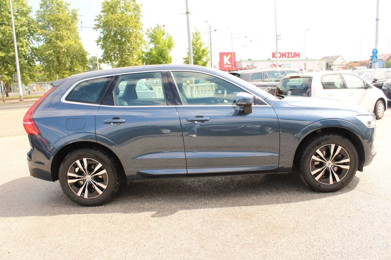 volvo xc60 2.0d automatik *led, navigacija, kamera* - slika 4