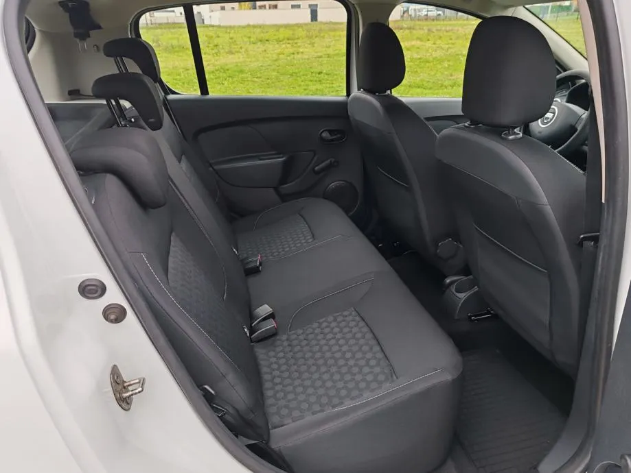 dacia sandero 1,2 , 2016 godina, 139000, kartice 24/36 rata - slika 9