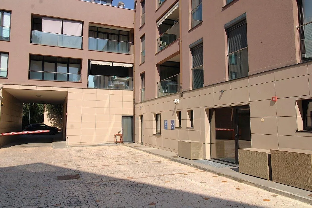 umag centar-stan na prodaji 30 m od plaže i mora (prodaja) - slika 19