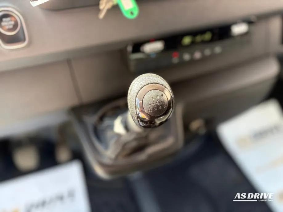 mercedes sprinter 315 cdi lang kofer, 2023 god. - slika 10