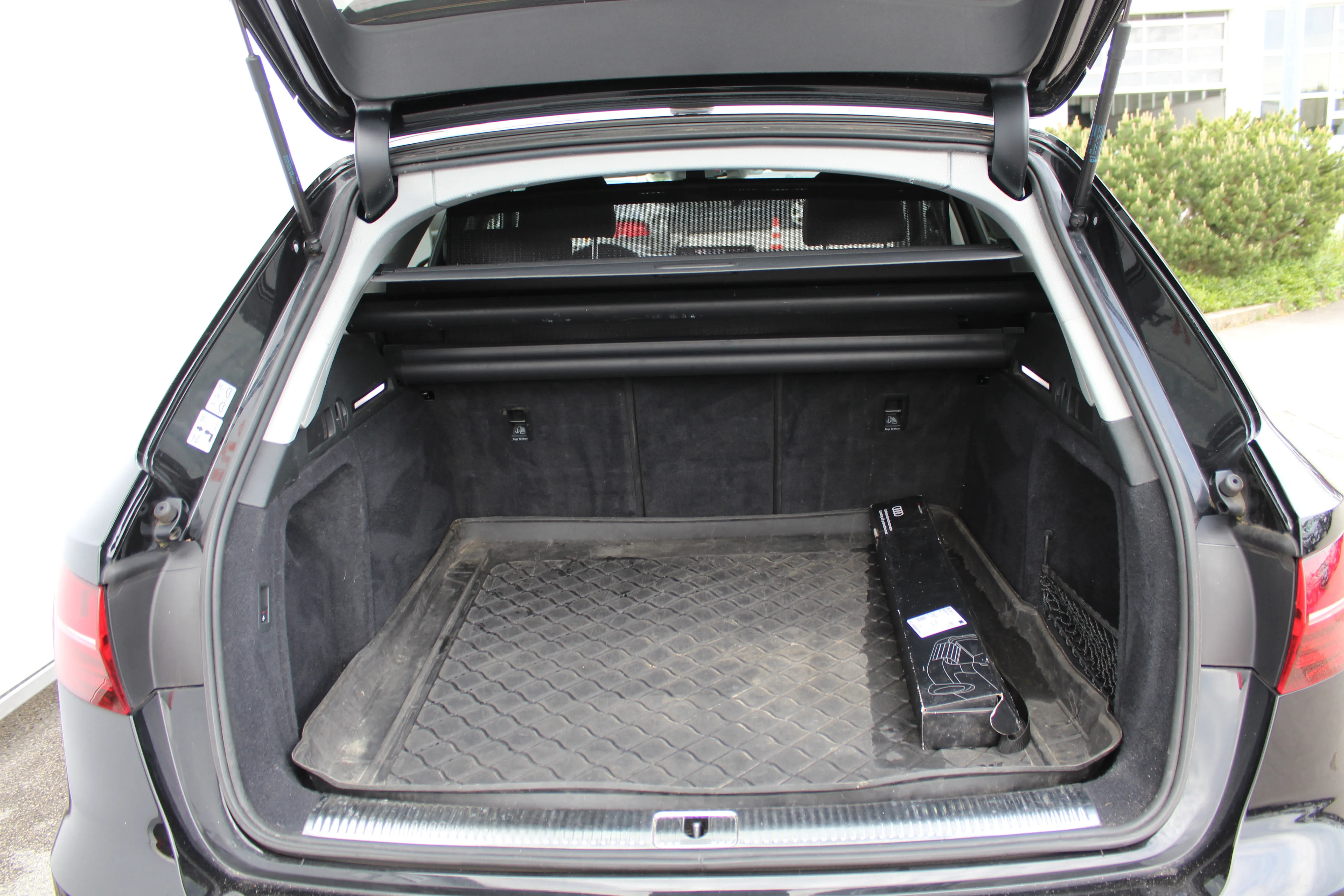 13178 audi a4 avant 30tdi s tr - slika 10