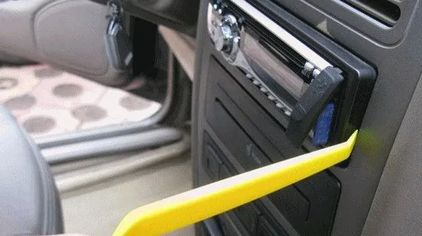4 dijelni auto set za uređenje interijera - slika 7