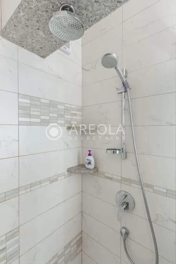 split, firule - dvosoban stan s pogledom na more, 100 m2 - slika 19