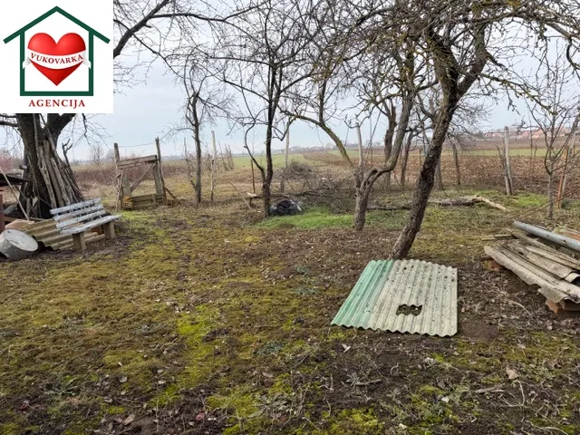 vukovar, sajmište 194 kuća 40m2 i 3 p.z. na ok. 1079 m2 - slika 19