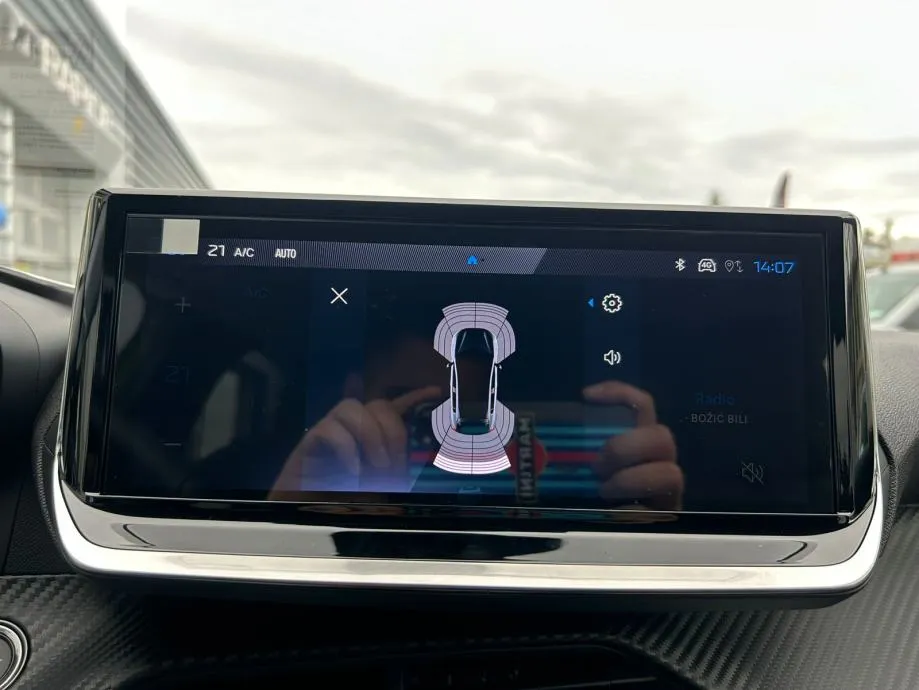 peugeot 208 allure hybrid 110 e-dcs6 - slika 18