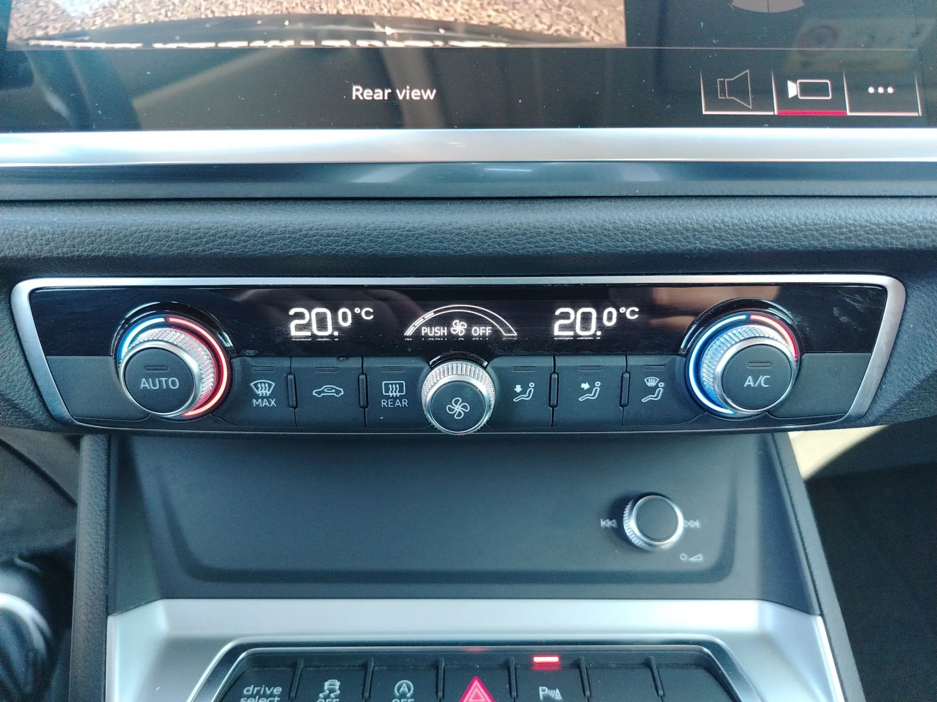 audi q3 35 tdi s tronic - slika 14