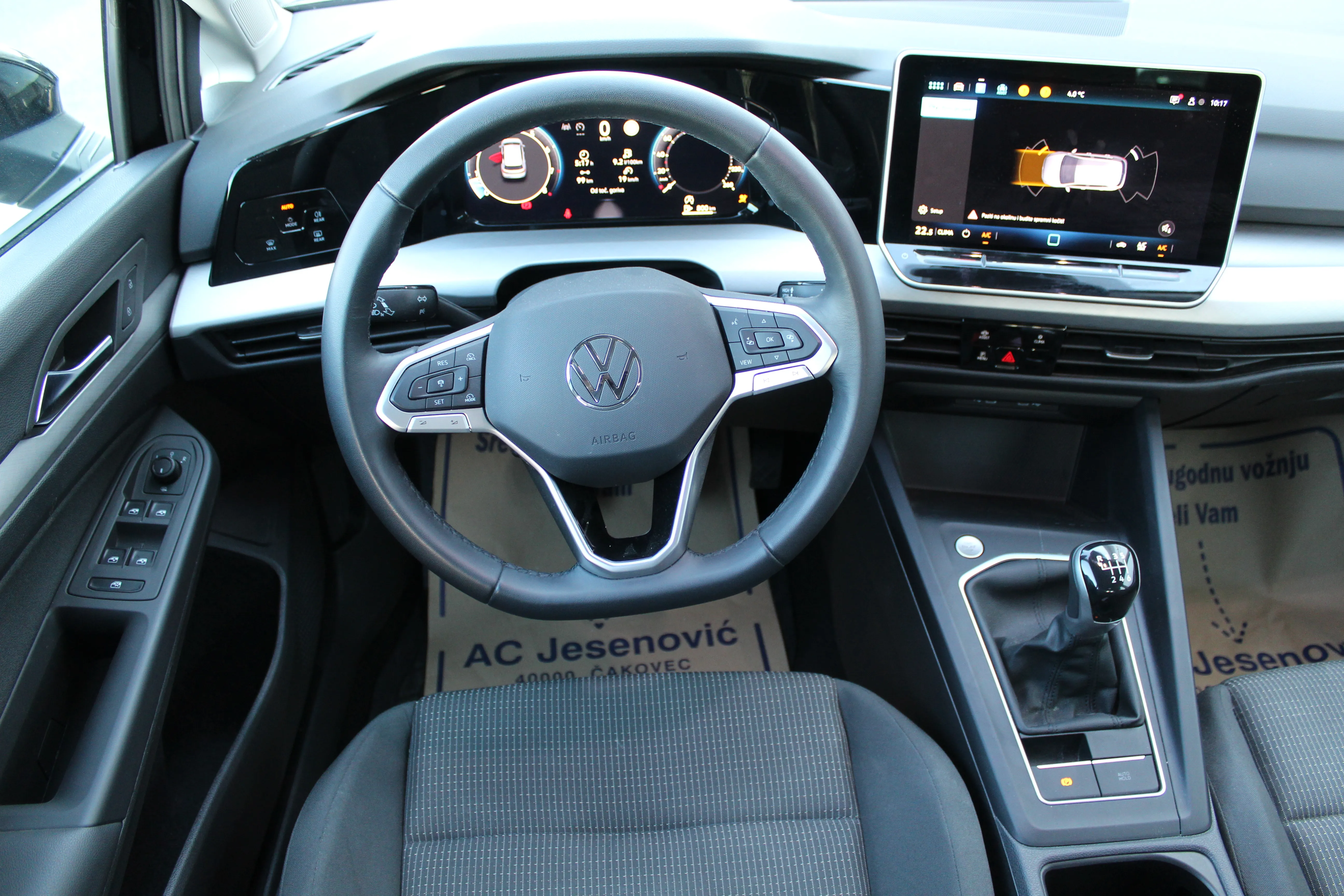 12931 volkswagen golf 8 1.5 tsi - slika 10