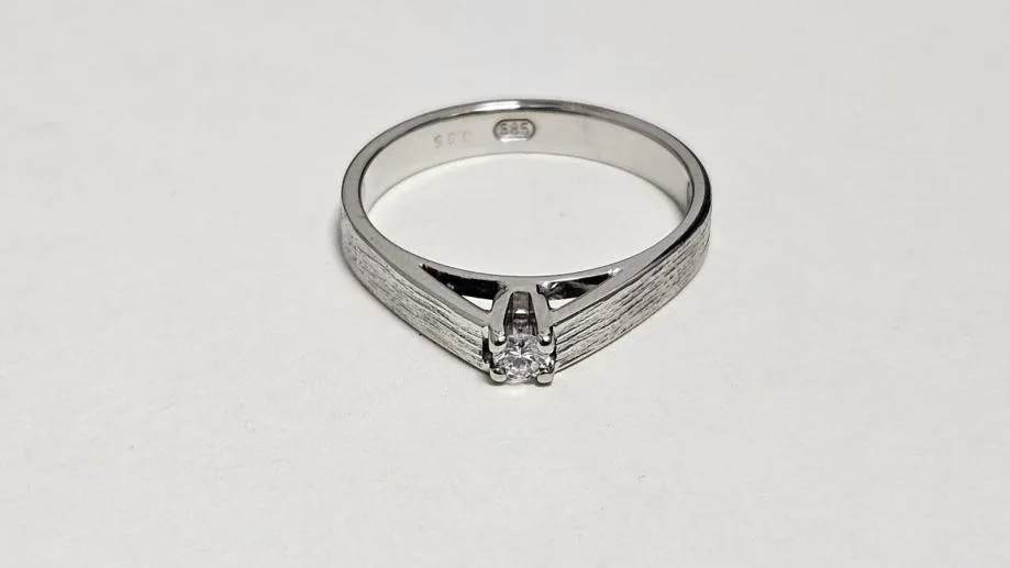 zlatni prsten s dijamantom 0.06ct 14k / r1, rate ! - slika 3