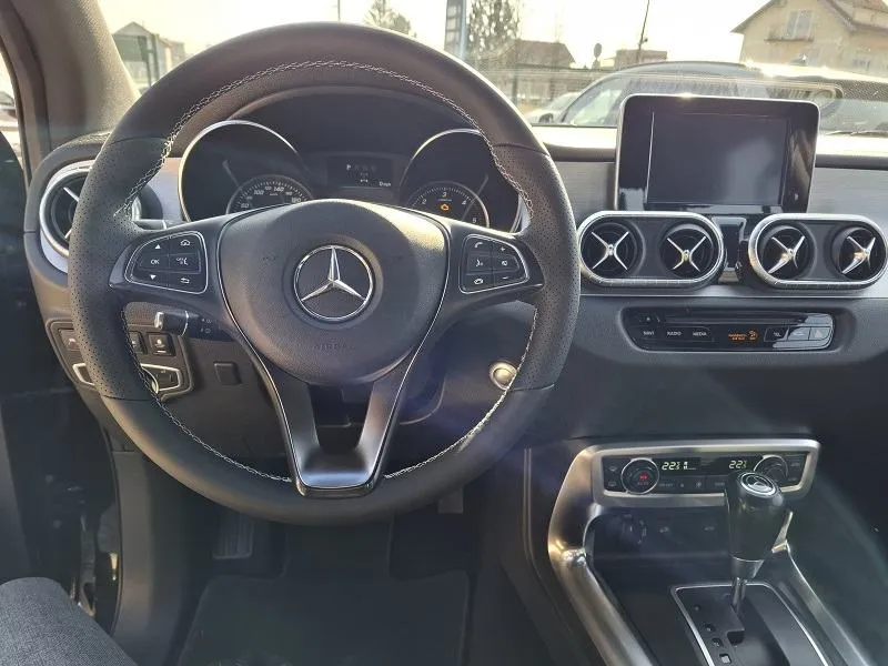 mercedes x klasa 250d*190ks*4matic*klima*navigacija*park.kamera* - slika 17