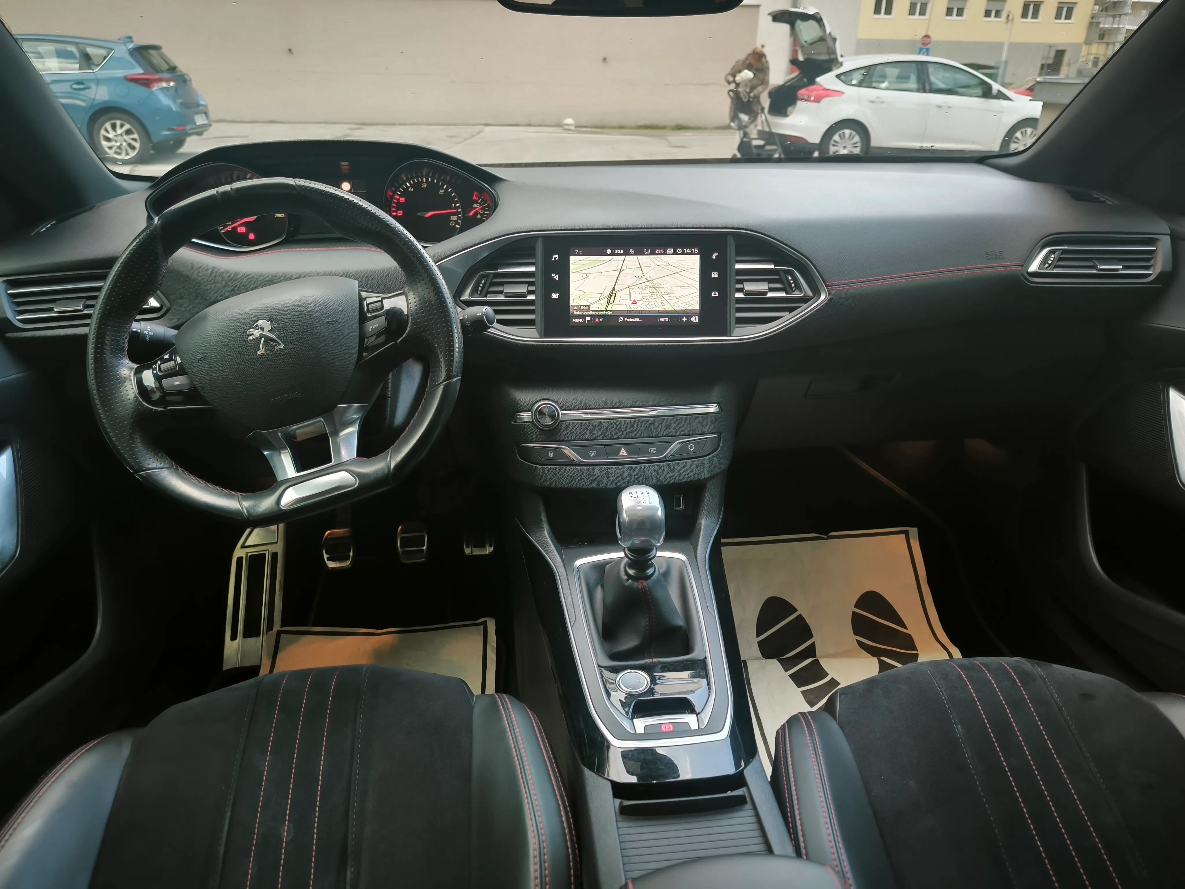 peugeot 308 sw 1,5 hdi, gt line,panorama, veliki servis, ekstra stanje - slika 20
