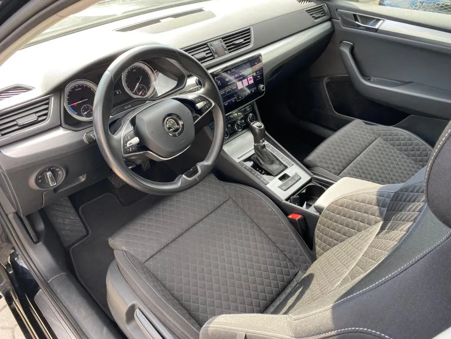 škoda superb combi 1,4 tsi plug-in hybrid executive dsg 4xgarancije - slika 12