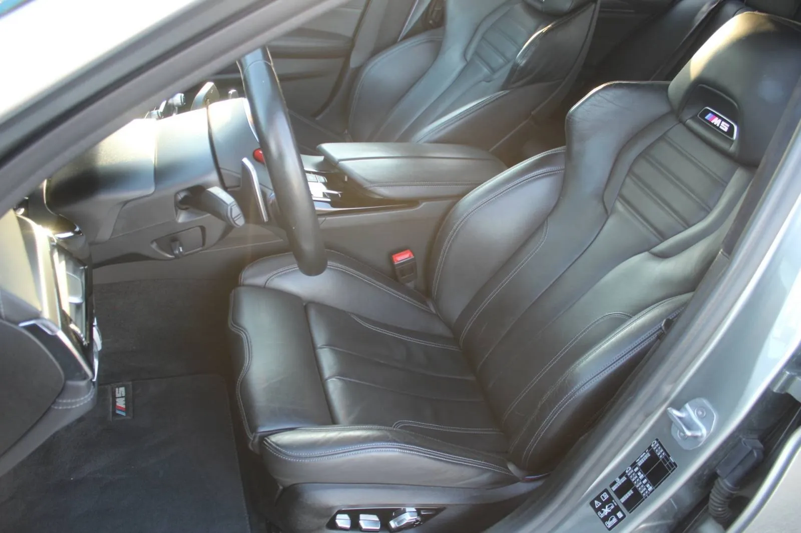 bmw m5 competition - slika 10