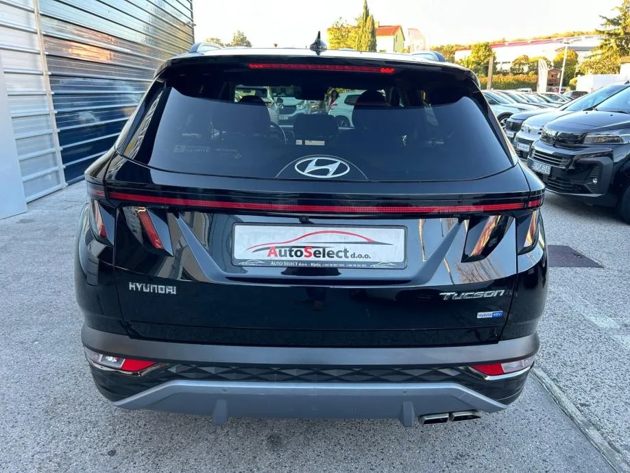 hyundai tucson 1,6 crdi 48v automatik - kamera - senzori - reg 1 god!! - slika 7