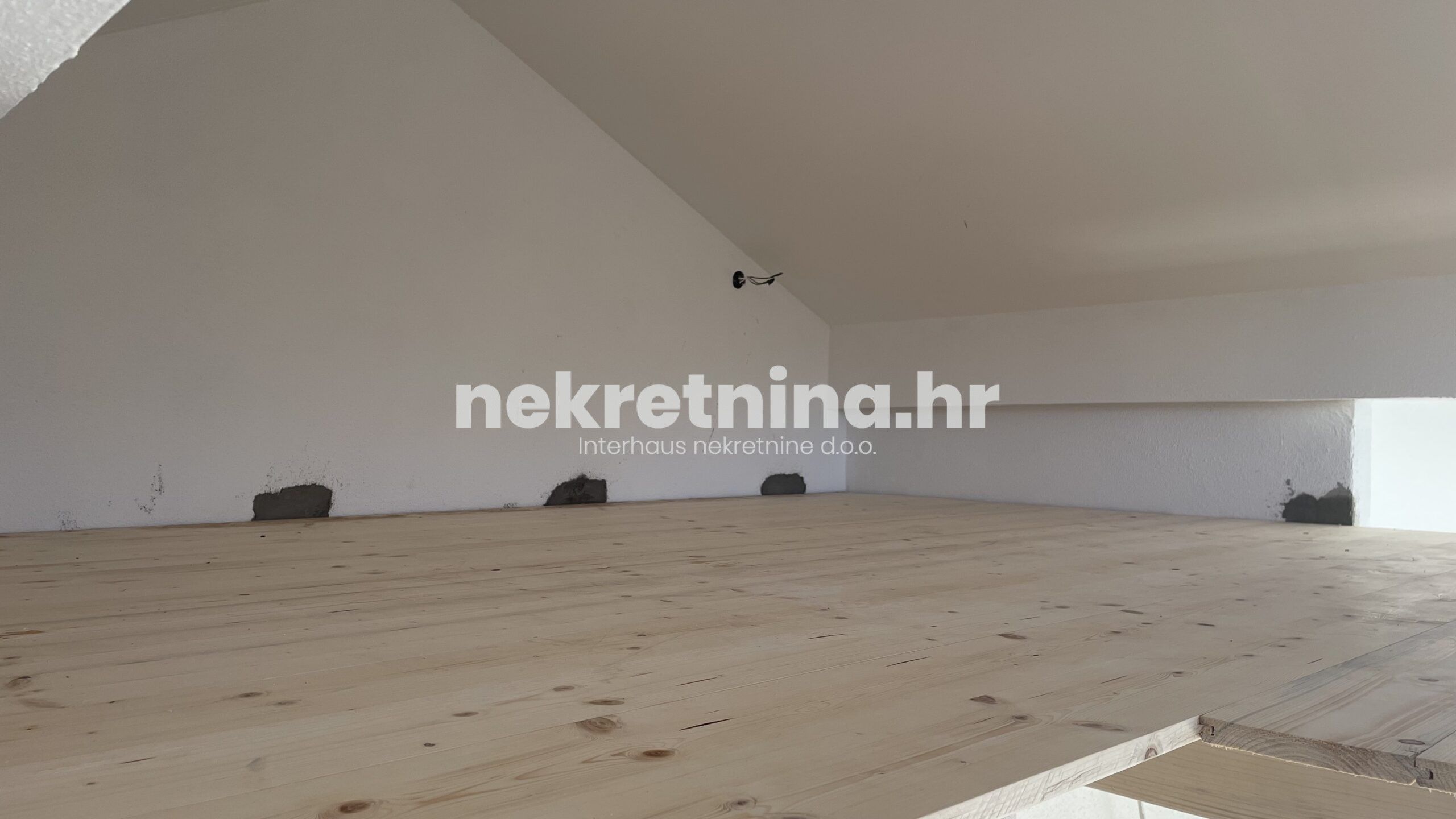 prodaja - dvoetažni stan - lumbarda - korčula - 127,90m2 - slika 13
