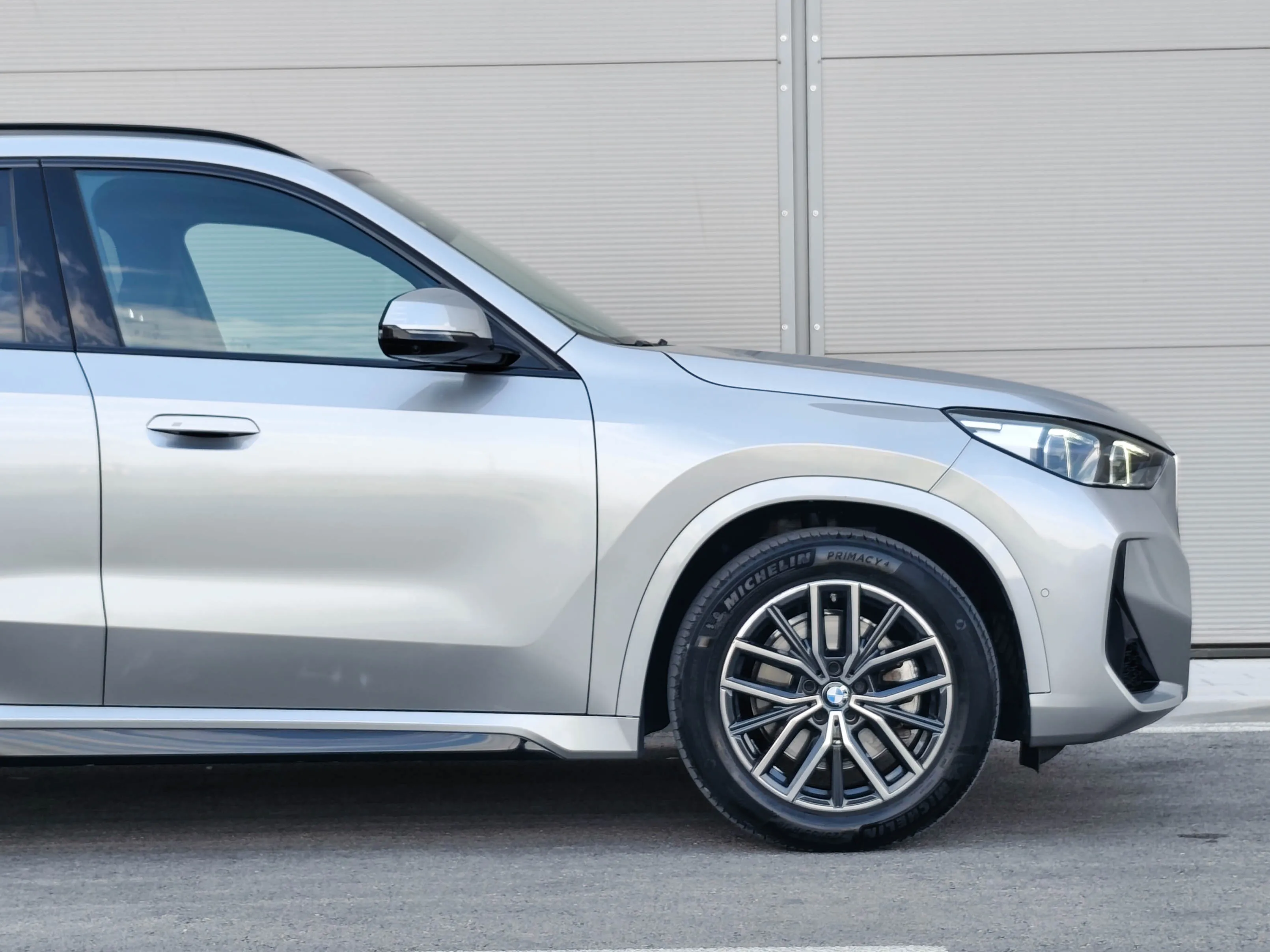 bmw x1 xdrive23i m paket |head up |kuka |18''alu |driving assist pro - slika 14