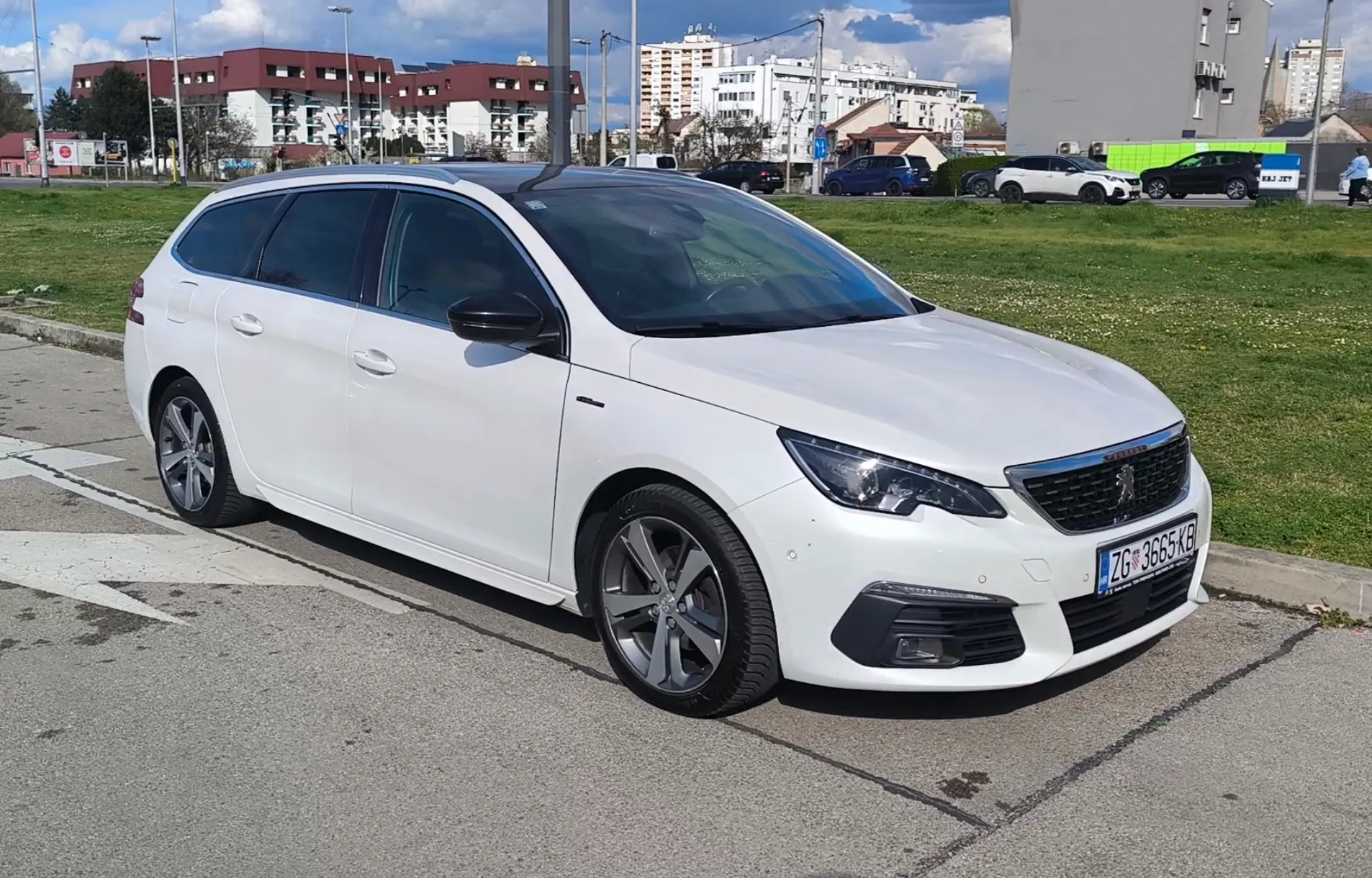 peugeot 308 sw 1,5 hdi, gt line,panorama, veliki servis, ekstra stanje - slika 10