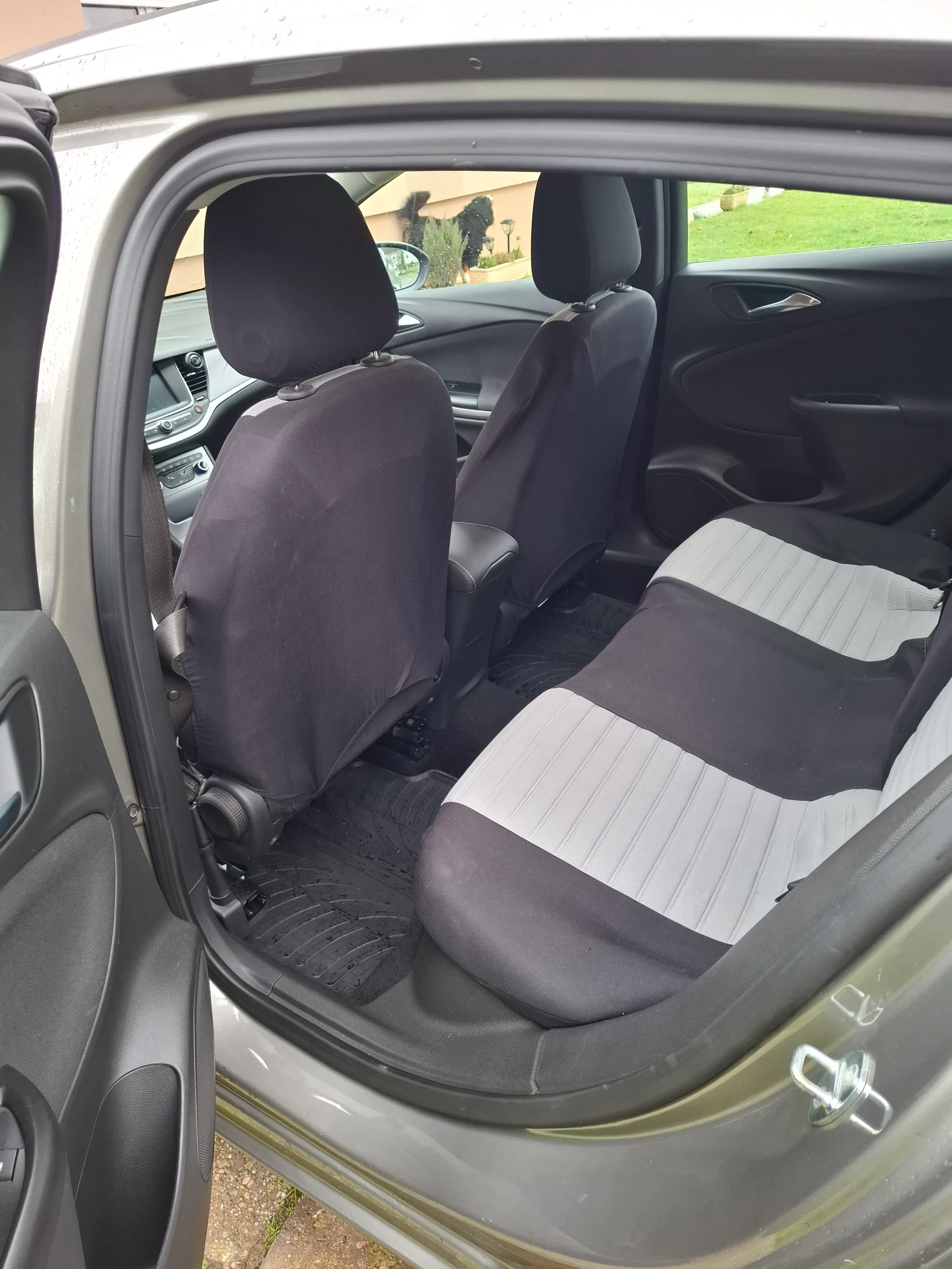 opel astra 1.6 cdti - pali, vozi i ne traži ništa - slika 12