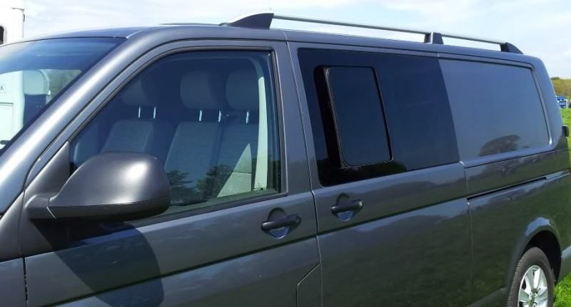 uzdužni krovni nosači za vw t5-t6-dugi-kratki- srebrne ili crne boje - slika 5