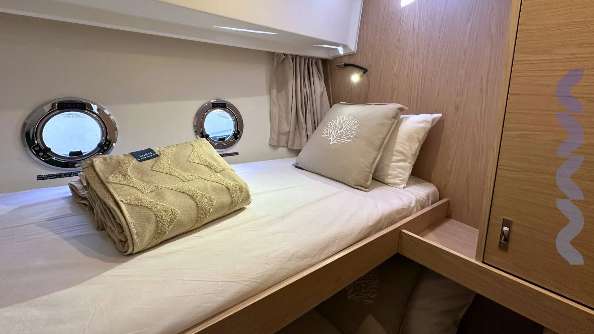 swift trawler 37 - premijera 2026 - slika 24