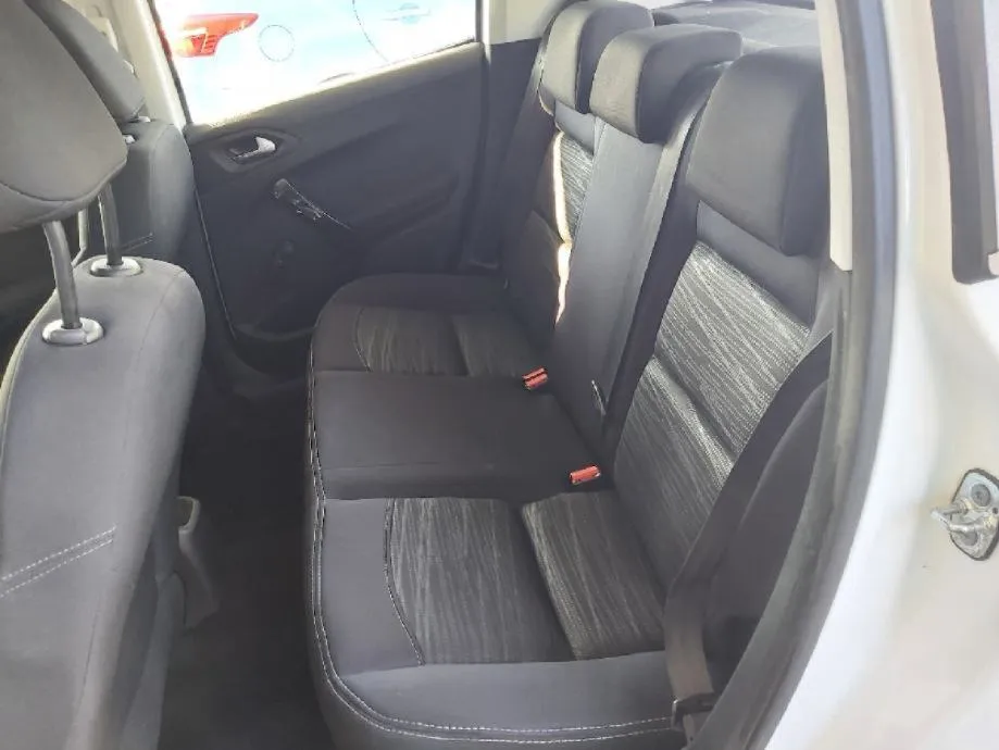 peugeot 208 1,2 pure tech,do 2 godine jamstva,u sustavu pdv-a. - slika 9