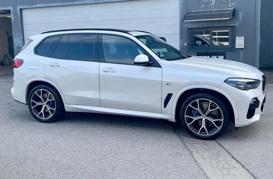 bmw x5 xdrive30d m-paket - slika 7