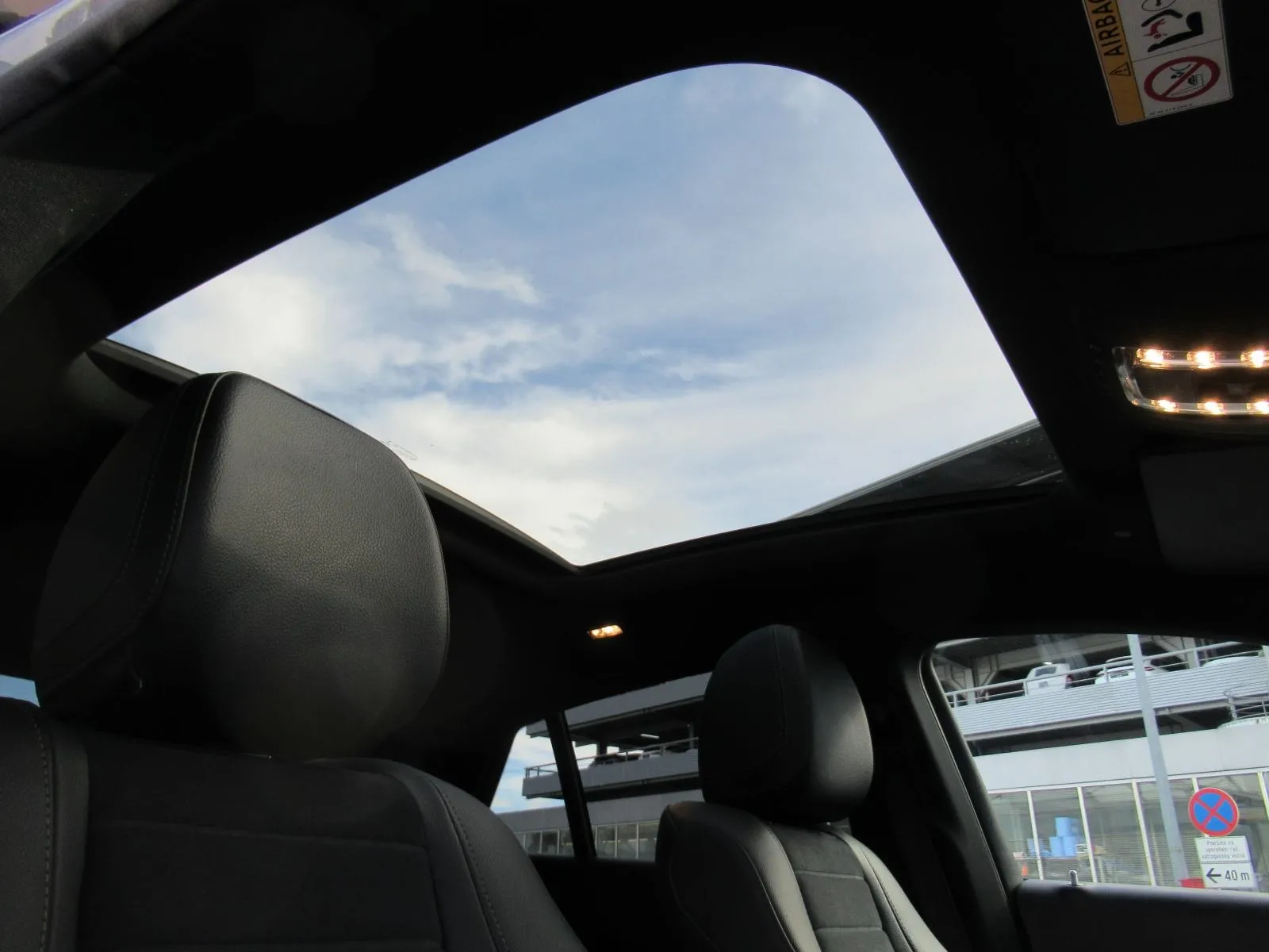 mercedes-benz gle coupe 350 de 4m amg line/night/memory/pano/keyless - slika 16